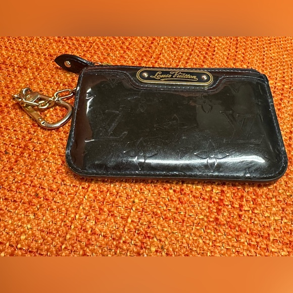 WOW POSHMARK - XL Authentic Louis Vuitton Patent Leather Monogram Wallet - Picture 8 of 16